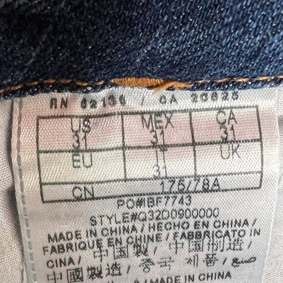 GUESS Denim Shorts in Dark Wash Women's Size 31 = 8 - Picture 11 of 13